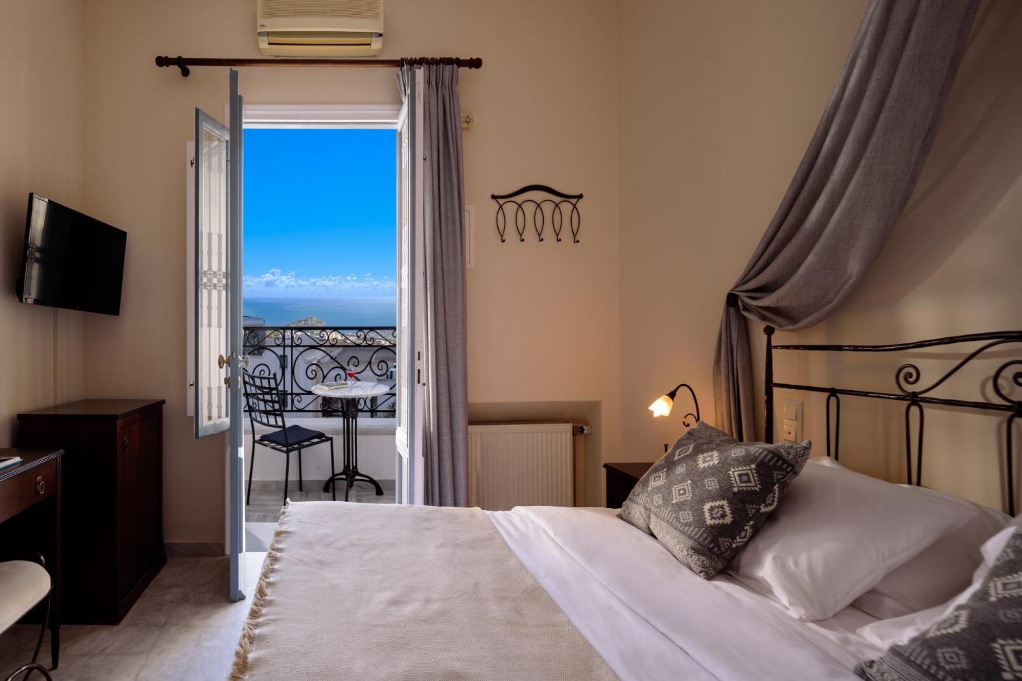 Ikio Concept Santorini Hotel Pyrgos Kallistis Exterior photo